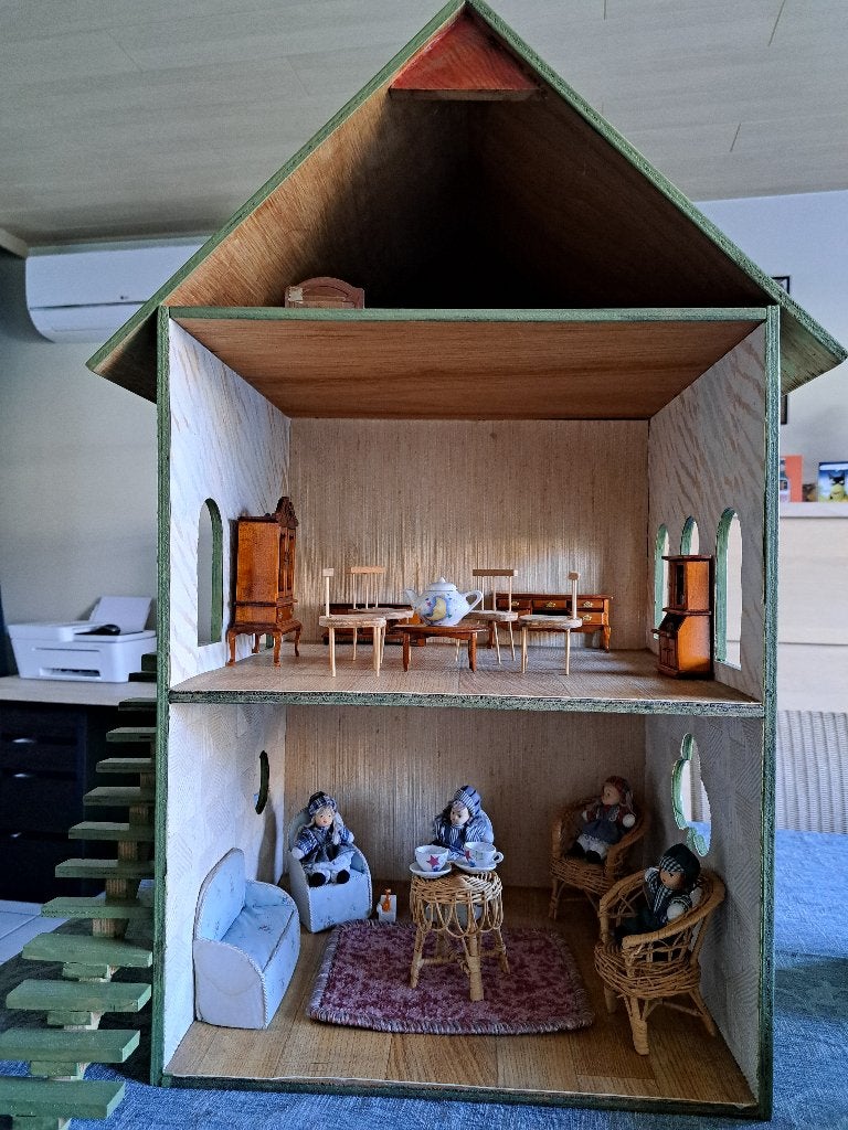 Maison de poupée fabriquée à la main., Enlèvement, Utilisé, Maison de poupées
