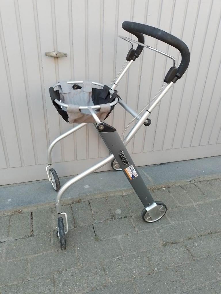 Déambulateur, Pliable