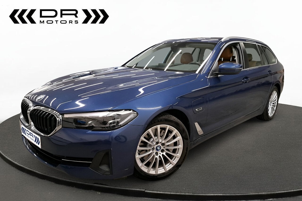 BMW 520 E Business Edition - PANO - TREKHAAK, 0 min, Euro 6, 5 deurs, Hybride Elektrisch/Benzine