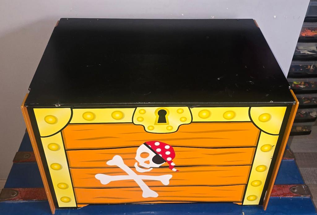 Coffre de rangement pirate