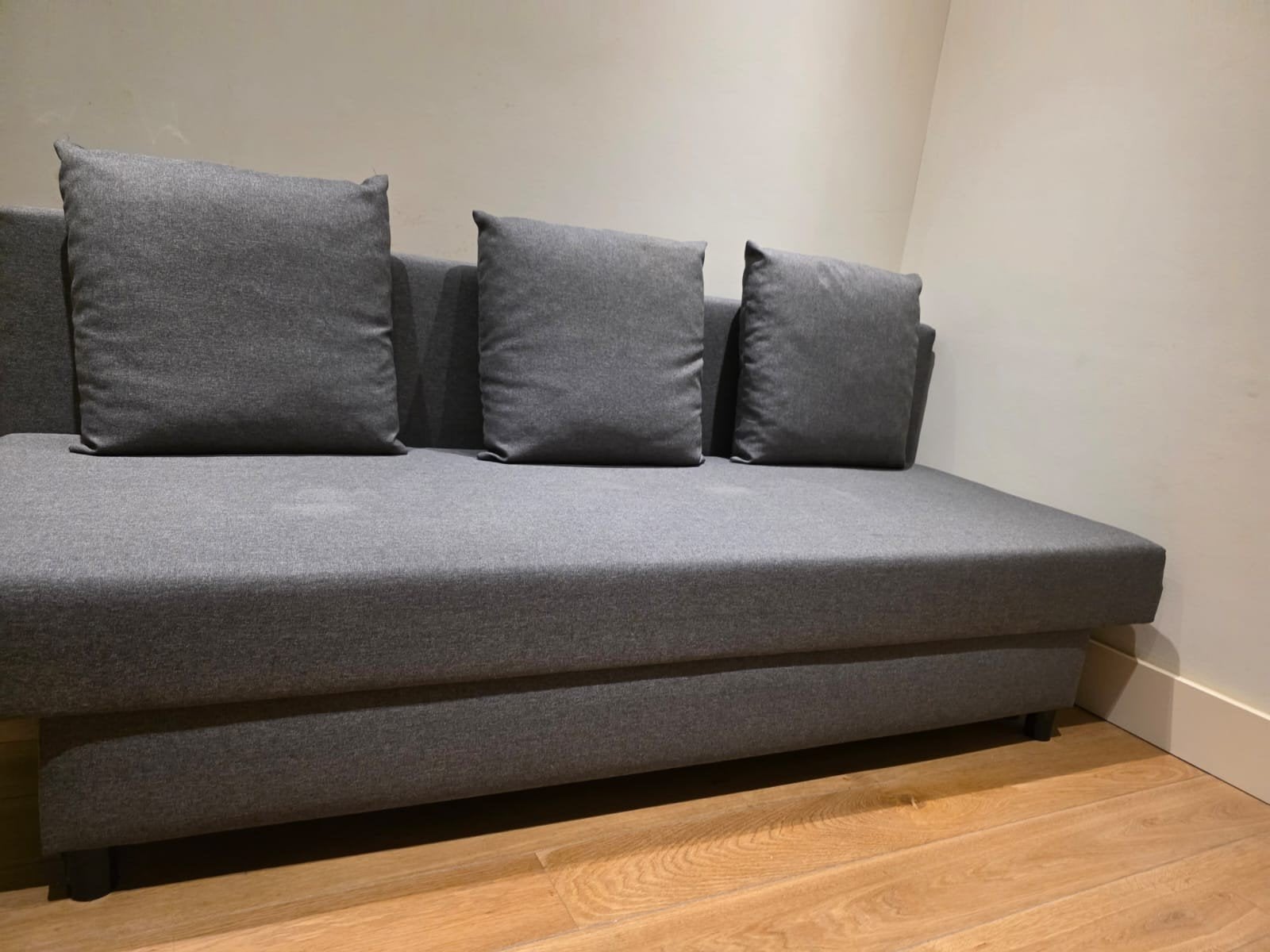 klippan IKEA sofa bed, Huis en Inrichting