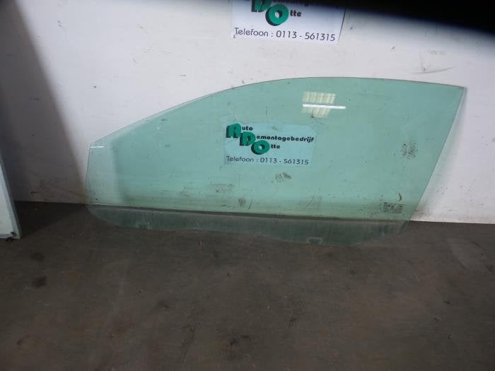 Vitre portière 2portes gauche d'un Ford Focus (Focus 04-), -, 3 mois de garantie, -, -