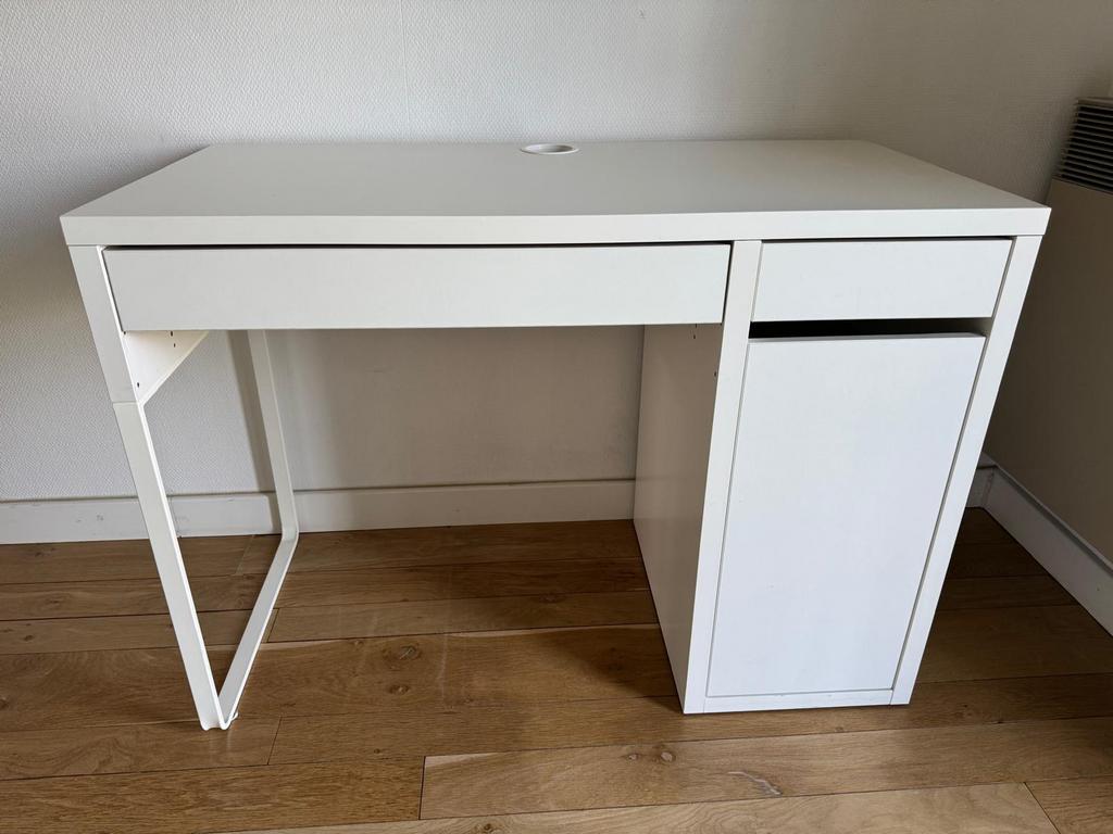 Witte Bureau Ikea, Huis en Inrichting, Bureaus, Ophalen, Zo goed als nieuw, IKEA