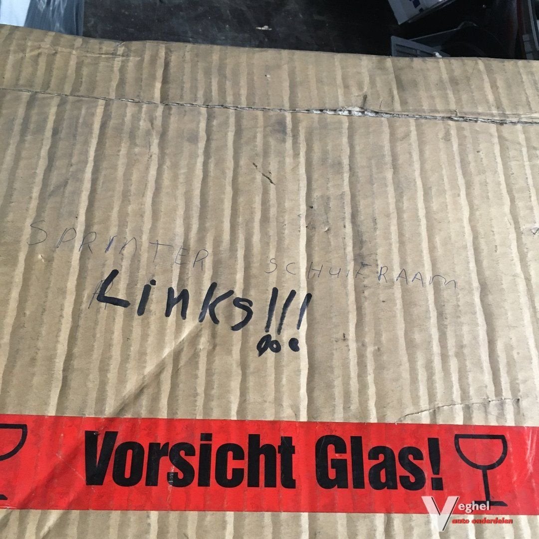 Mercedes Sprinter Ruit  Linksvoor  NOS A 901 720 0318, -, Utilisé, -, -