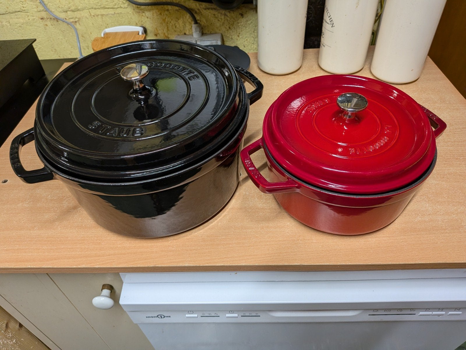 Staub La Cocotte Gietijzeren Stoofpannen, Ophalen, Emaille