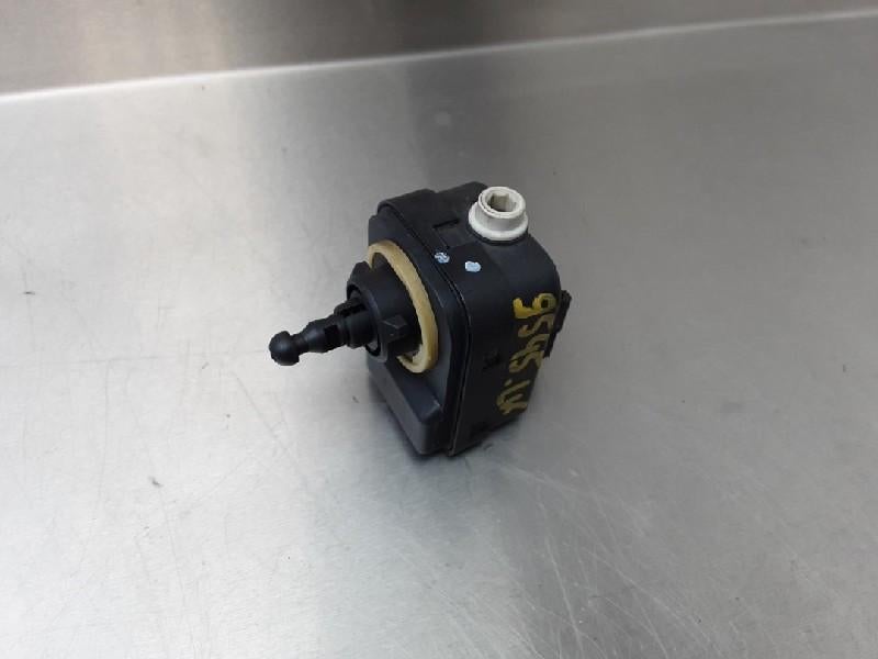 PHARE MOTEUR Toyota RAV4 (A3) (01-2005/06-2013) (|89036765|), Utilisé, Toyota