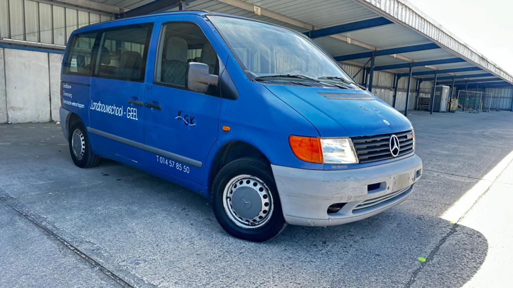Mercedes vito 108 CDi* 2000*9P* 2.2D*174.000km* 1er Main^A/C, Auto's, Mercedes-Benz, Monovolume, 4 cilinders, Blauw, 9 zetels