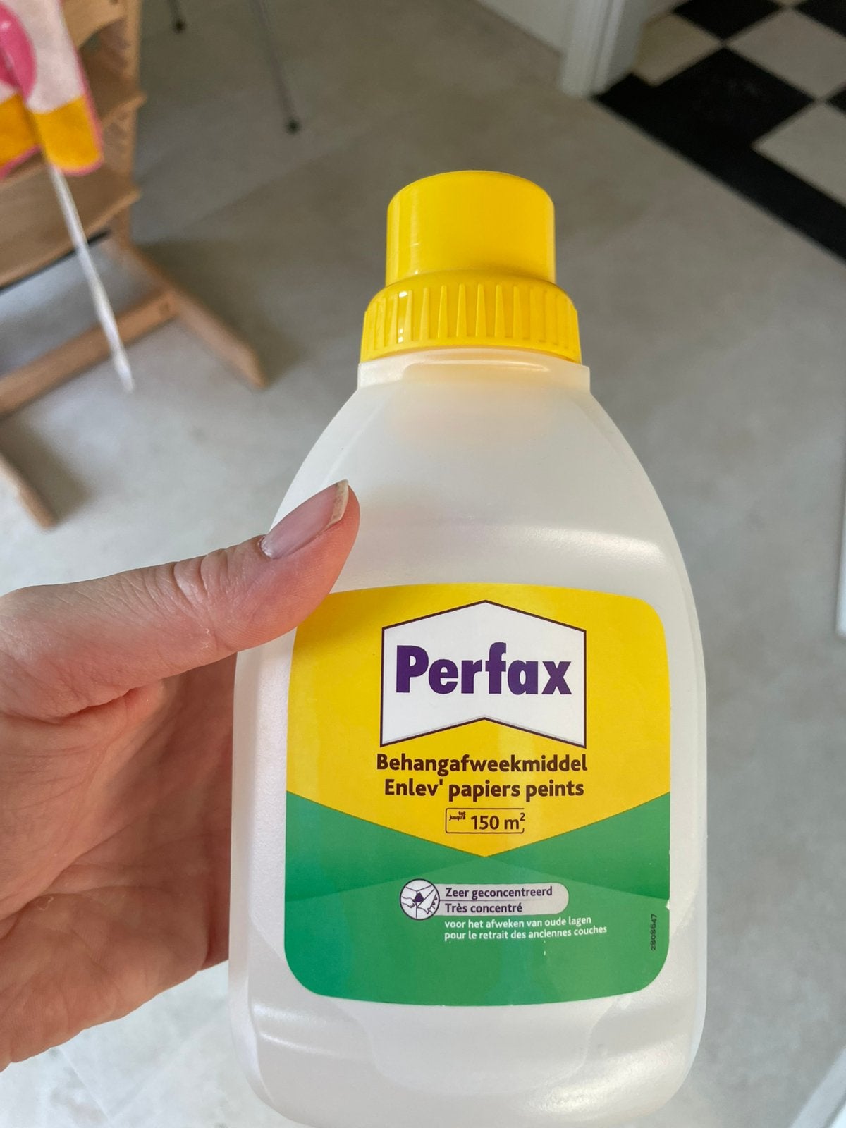 Décapant pour papier peint à emporter, Enlèvement