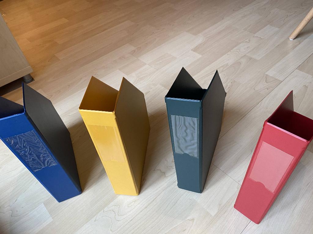 25 fardes plastique de rangement bureau, Enlèvement, Comme neuf