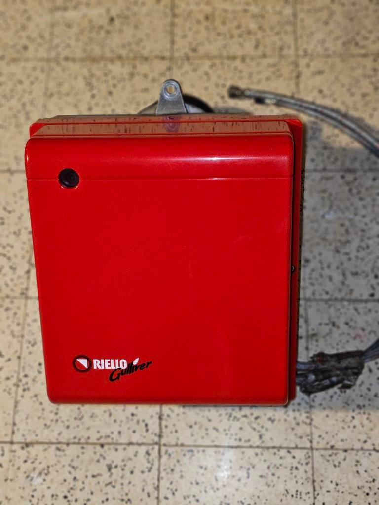 Riello brander, Ophalen