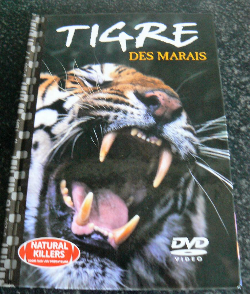 livres + dvd document tigre des marais, Enlèvement ou Envoi, Neuf, Ne s'applique pas