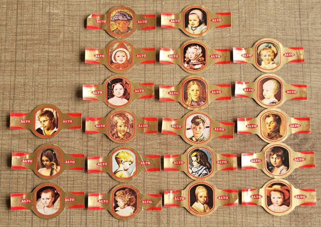 18 oude sigarenbandjes reeks Kinderkopjes, Ophalen of Verzenden, Gebruikt, Sigarenbandjes