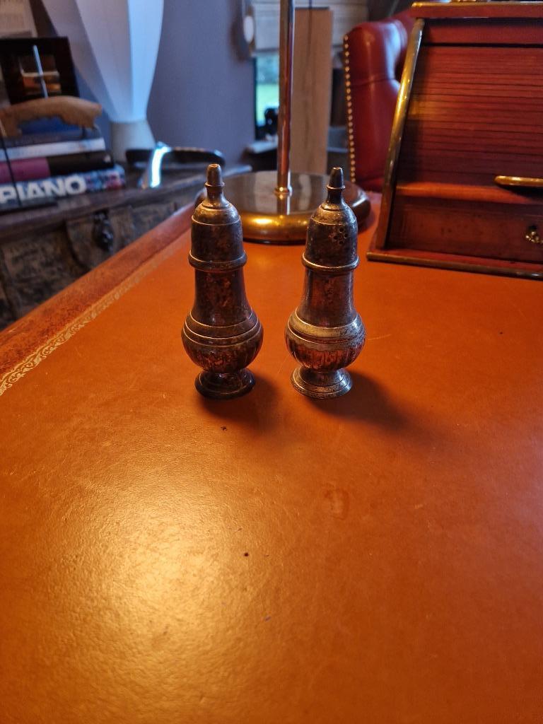 Verzilverd zout & Pepervaatje, Ophalen of Verzenden