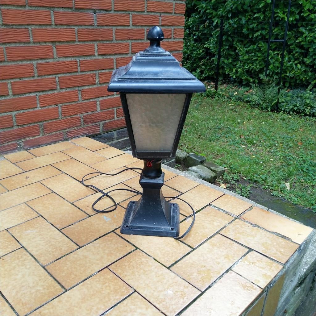 Lanterne extérieure, Enlèvement, Utilisé