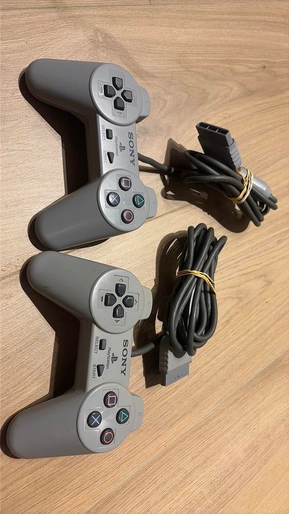 2 ps1 controllers, Games en Spelcomputers, Games | Sony PlayStation 1, Ophalen, Zo goed als nieuw