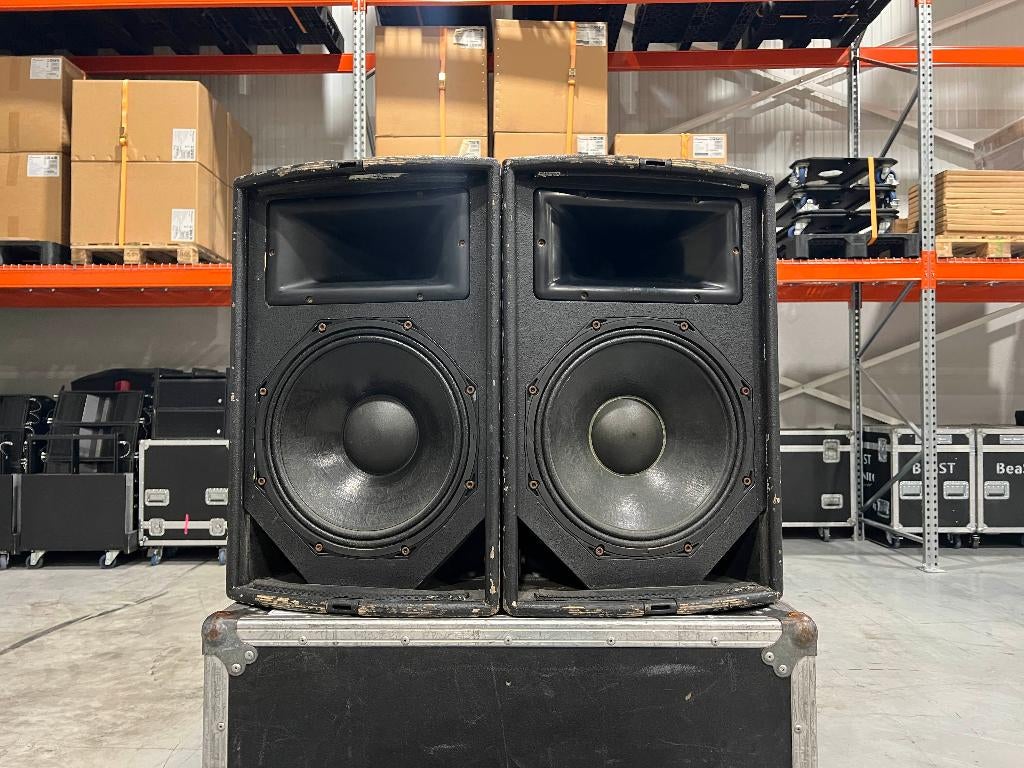 2x Martin Audio WT2 12"/1" + flightcase, Overige merken, Gebruikt, Ophalen of Verzenden, 120 watt of meer