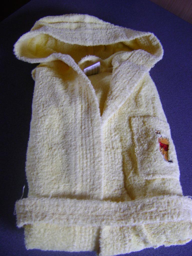 gele badjas WInnie the Pooh (6-8j), Ophalen of Verzenden, Nieuw, Nacht- of Onderkleding
