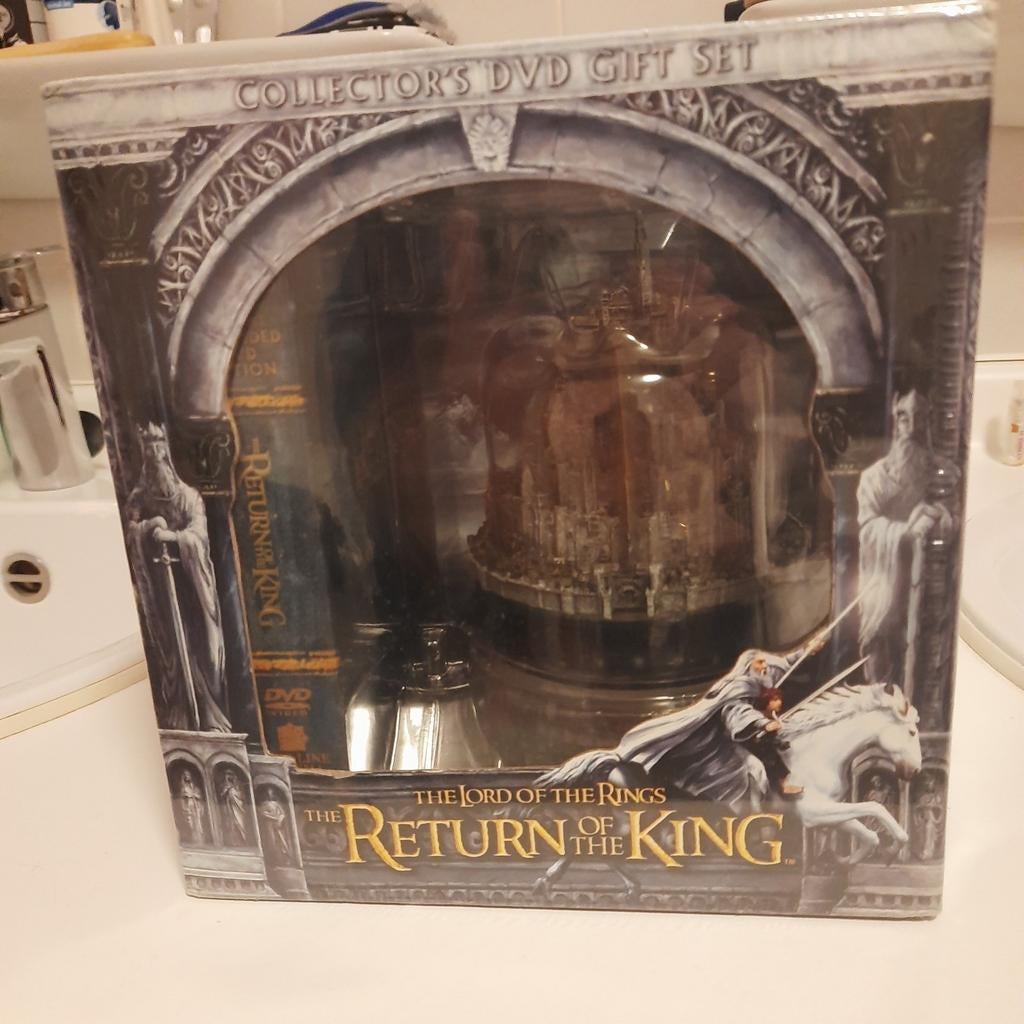 LOTR -RETURN OF THE KING *COFFRET CADEAU COLLECTOR DE 5 DVD, Enlèvement, Neuf, Statue ou Buste