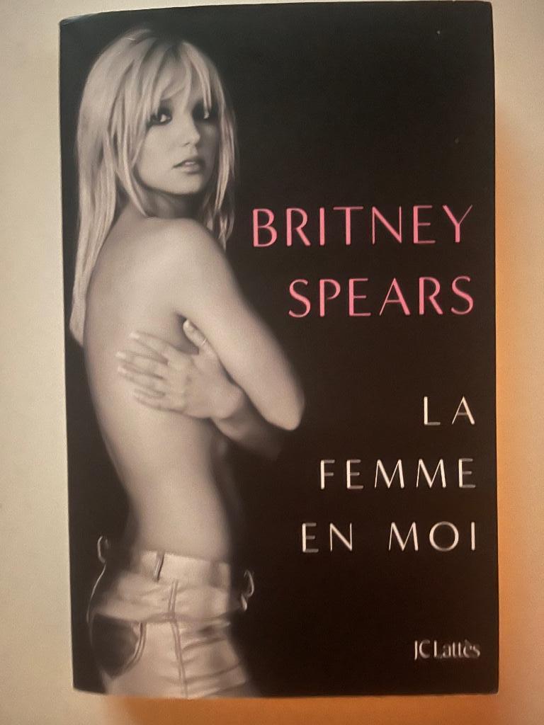 5€.LIVRE: Britney Spears: la femme en moi., Ophalen, Zo goed als nieuw, Spears Britney, Overige