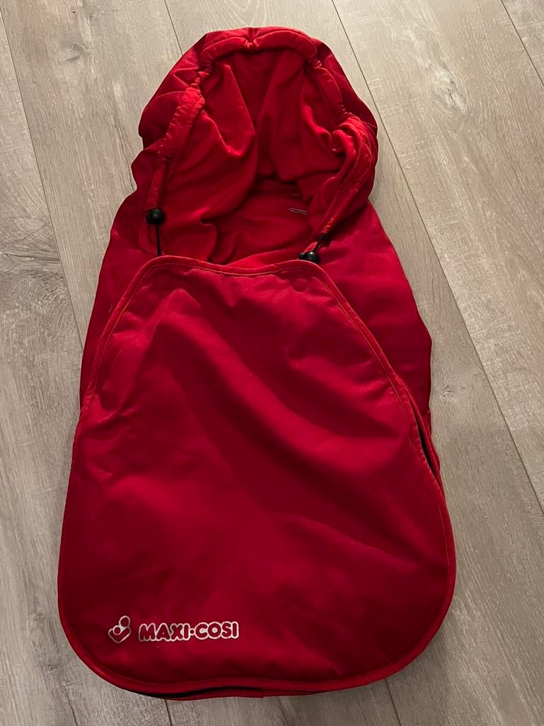 Rode voetenzak voor maxi cosi, Enlèvement ou Envoi, Comme neuf, Couverture pieds