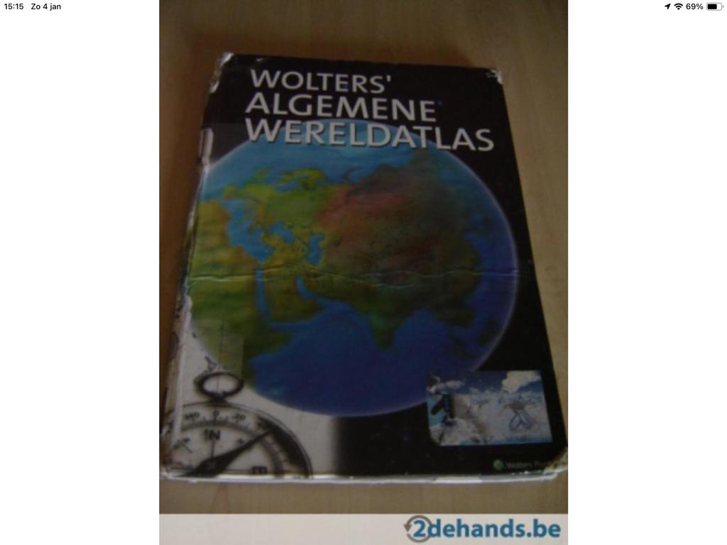 Wolters wereldatlas met basisstatistiekgegevens, Ophalen of Verzenden, Zo goed als nieuw