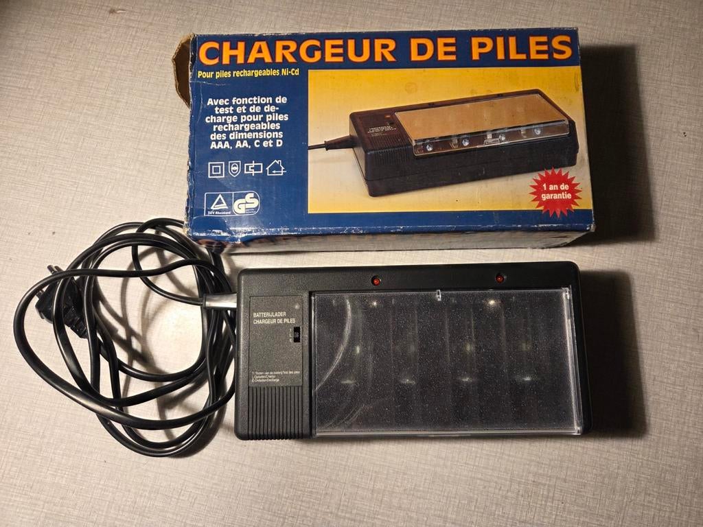 Nieuw!! Batterijlader, Elektronische apparatuur, Ophalen of Verzenden, Nieuw