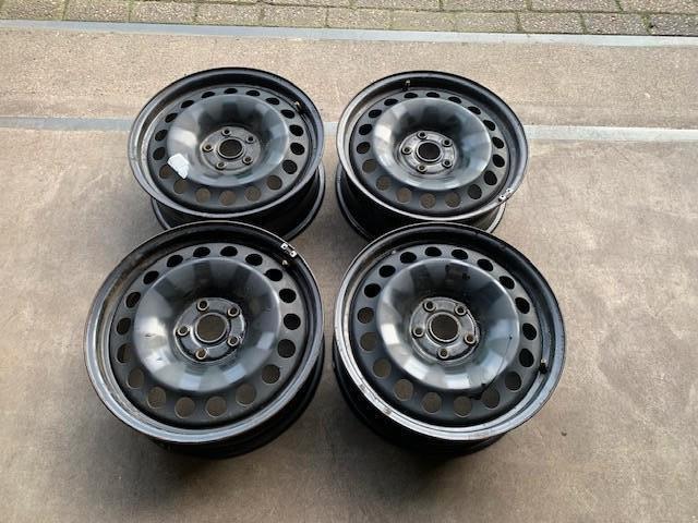 4X ORIGINELE VW SEAT SKODA 17 INCH STALEN VELGEN, Ophalen of Verzenden, Zo goed als nieuw