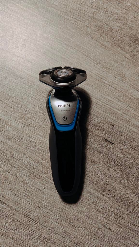 Philips AquaTouch scheerapparaat, Elektronische apparatuur, Ophalen of Verzenden