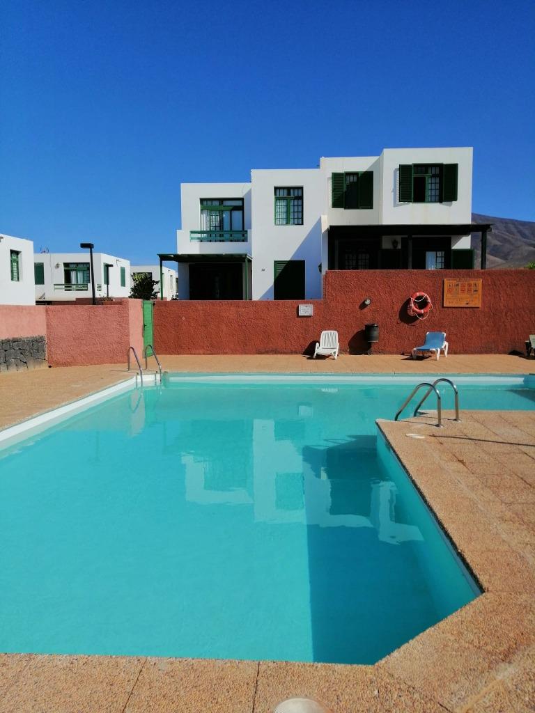 huis, 3 pièces, Maison de coin, 150 m², En direct du propriétaire
