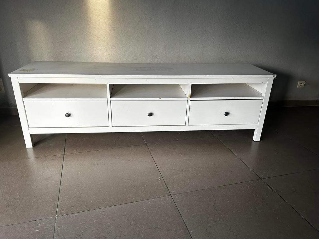 Meuble tv ikea (HEMNES), Enlèvement, Comme neuf