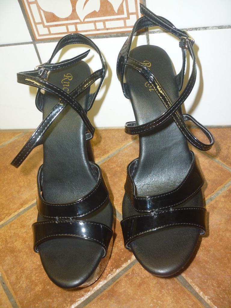 Sandalen met hoge hakken., Verzenden, Zwart, Zo goed als nieuw, Rncksi