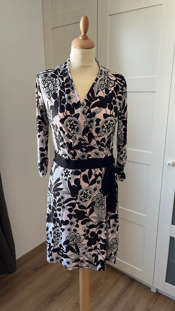 Robe rose fleurie - taille 38, Taille 38/40 (M), Enlèvement ou Envoi, Lola & Liza, Rose