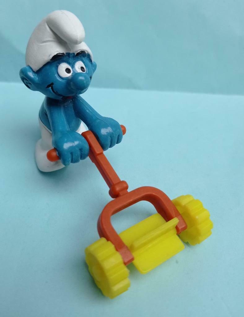 Super Schtroumpfs: Schtroumpf avec tondeuse à gazon 40225, Collections, Enlèvement ou Envoi, Comme neuf, Poupée, Figurine ou Peluche