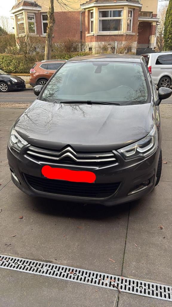 Citroën C4 2017 - 44.000 km - automatique - État parfait, Autos, Argent ou Gris, Achat, Euro 6, 1200 kg