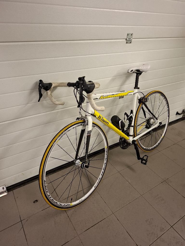Carbon-aluminium Decathlon B'Twin Sport 3 racefiets., Autres marques, 10 à 15 vitesses, Comme neuf, Enlèvement