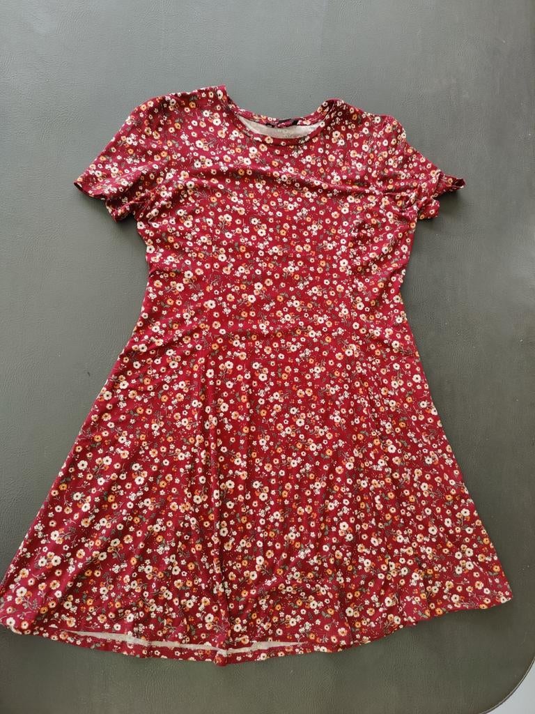 Kleedje maat 42, Kleding | Dames, Jurken, Primark, Ophalen of Verzenden, Maat 42/44 (L), Boven de knie
