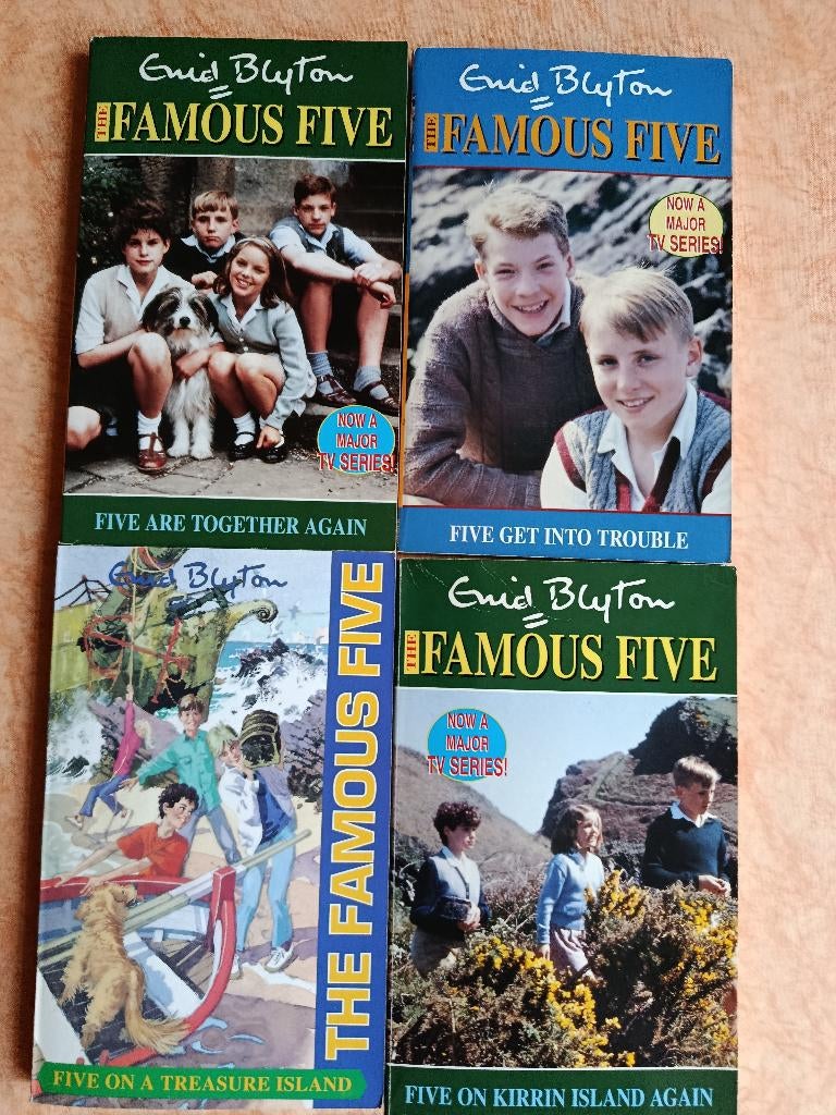 4 LIVRES JEUNESSE ANGLAIS The famous five , dont 3 séries TV, Livres, Livres pour enfants | Jeunesse | 13 ans et plus, Utilisé