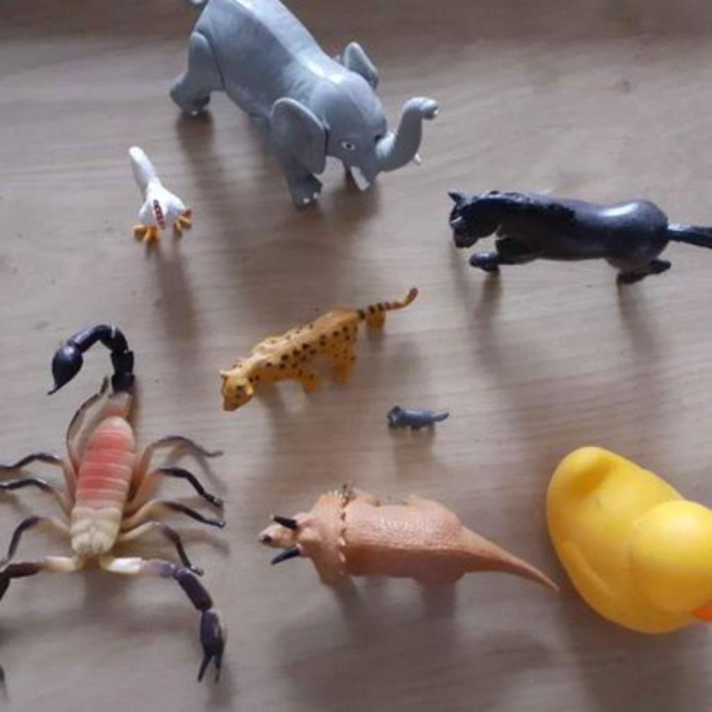 JOUETS : LOT DE 8 PETITS ANIMAUX, Enlèvement ou Envoi, Comme neuf