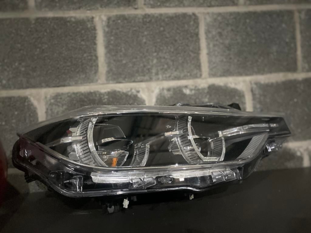 Phare Droit ADAPTIVE LED BMW F30 F31 LCI 7214802, Enlèvement, Utilisé, BMW