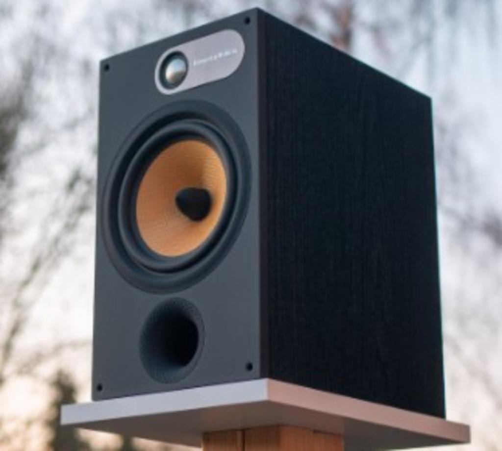 Luidsprekers B&W DM 685 - Bowers & Wilkins, Ophalen, Zo goed als nieuw, 120 watt of meer