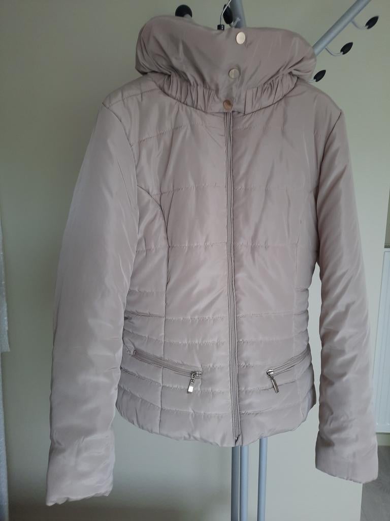Nieuwe dames winterjas maat M (40), Kleding | Dames, Jassen | Winter, Beige, Bel & Bo, Nieuw, Ophalen