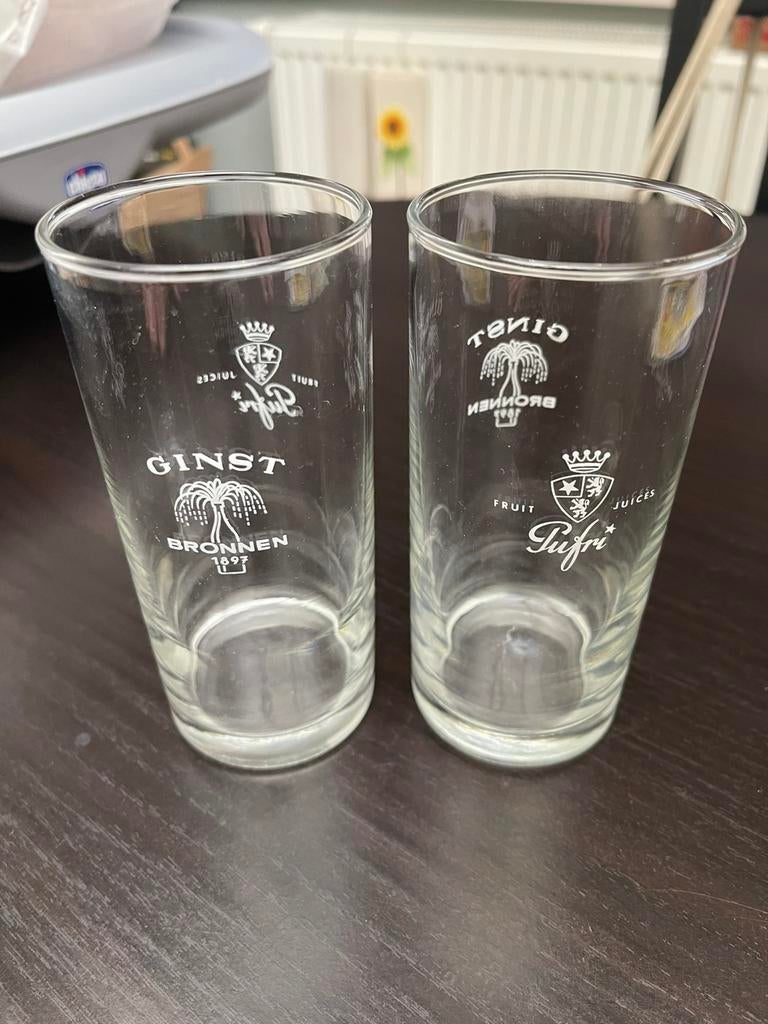 2 Glazen Ginst Bronnen Pufri, Collections, Enlèvement ou Envoi, Utilisé, Verre à soda