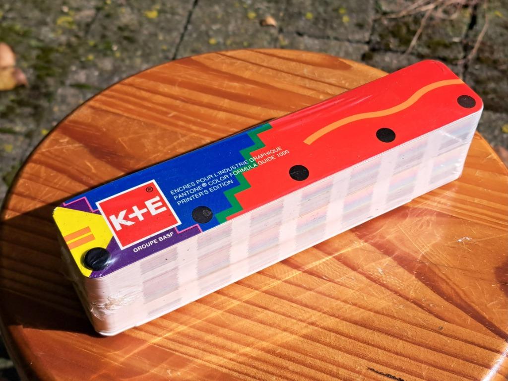 Gamme de couleurs Pantone des encres K+E (sous blister), Articles professionnels
