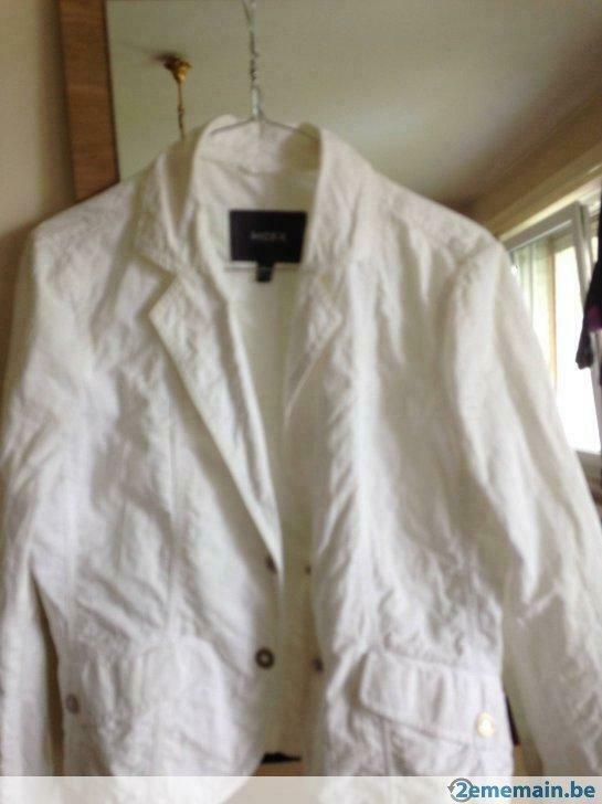 soldes blazer prix sacrifié si achat du lot, Vêtements | Femmes, Porté