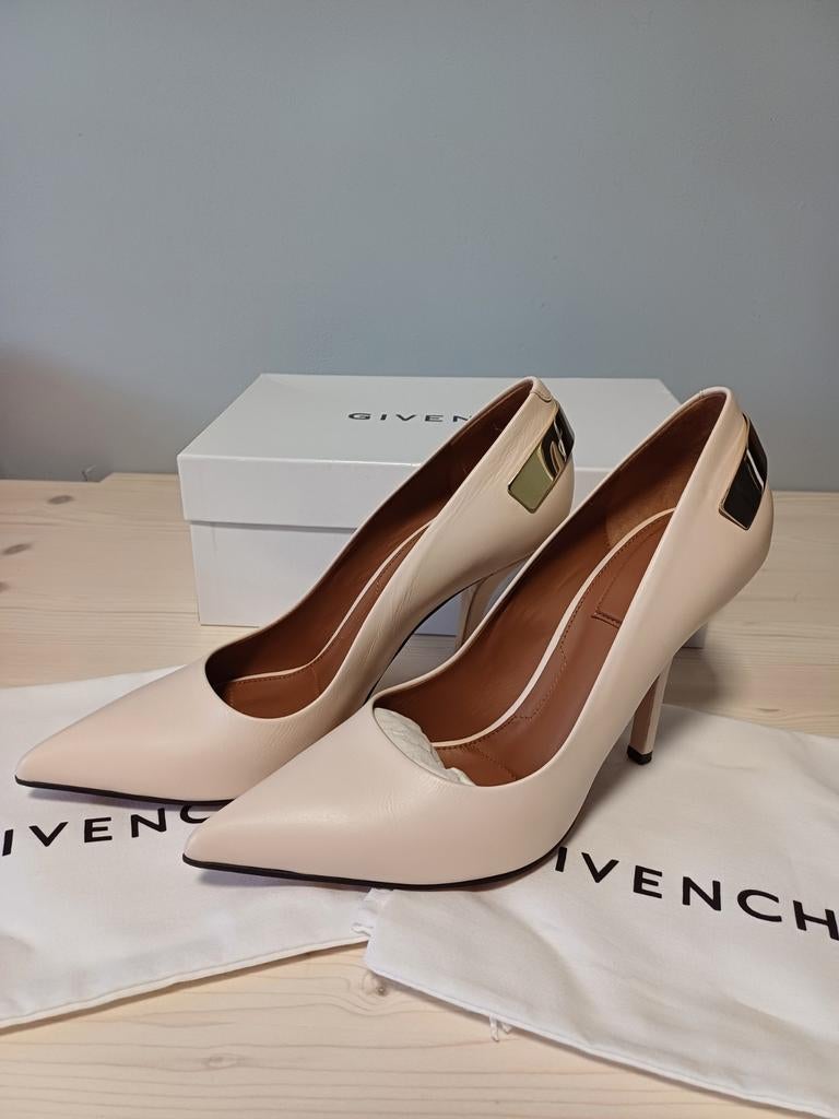 Pump Givenchy, Ophalen of Verzenden, Pumps