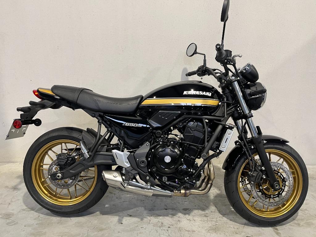 Z650RS 2025 MODEL NIEUW OP STOCK, Motoren, 2 cilinders, Bedrijf, Meer dan 35 kW, 650 cc