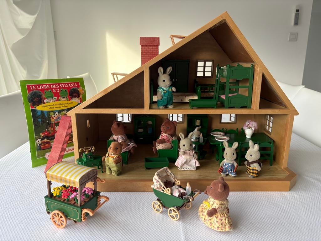 Maison Sylvanian Families meublée + familles vintage, Enlèvement, Utilisé, Maison de poupées