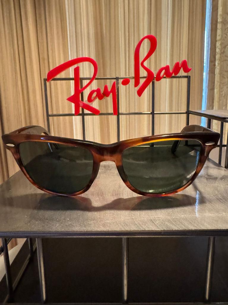 Vintage zonnebril B&L Ray-Ban Wayfarer II L1725 tortoise W9, Zonnebril, Bruin, Nieuw, Ophalen of Verzenden