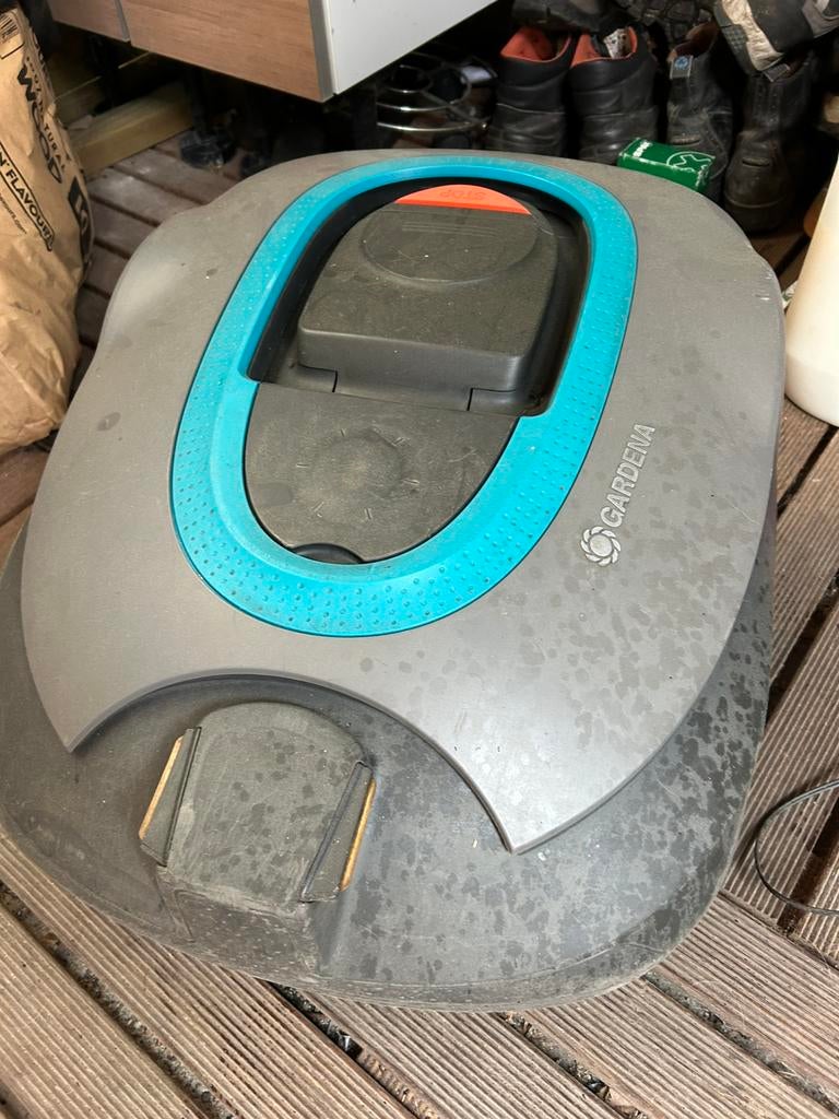 Robotmaaier Gardena sileno+ 1600 (defect in software), Enlèvement, Comme neuf, 20 à 25 cm