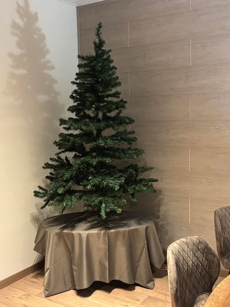KOOP NU VOOR KERST 2026 - Kunstkerstboom 180 cm – Everlands, Ophalen, Zo goed als nieuw
